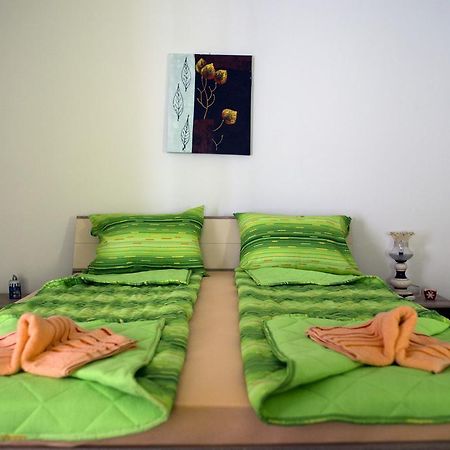 Green Apartment Нови Сад Екстериор снимка