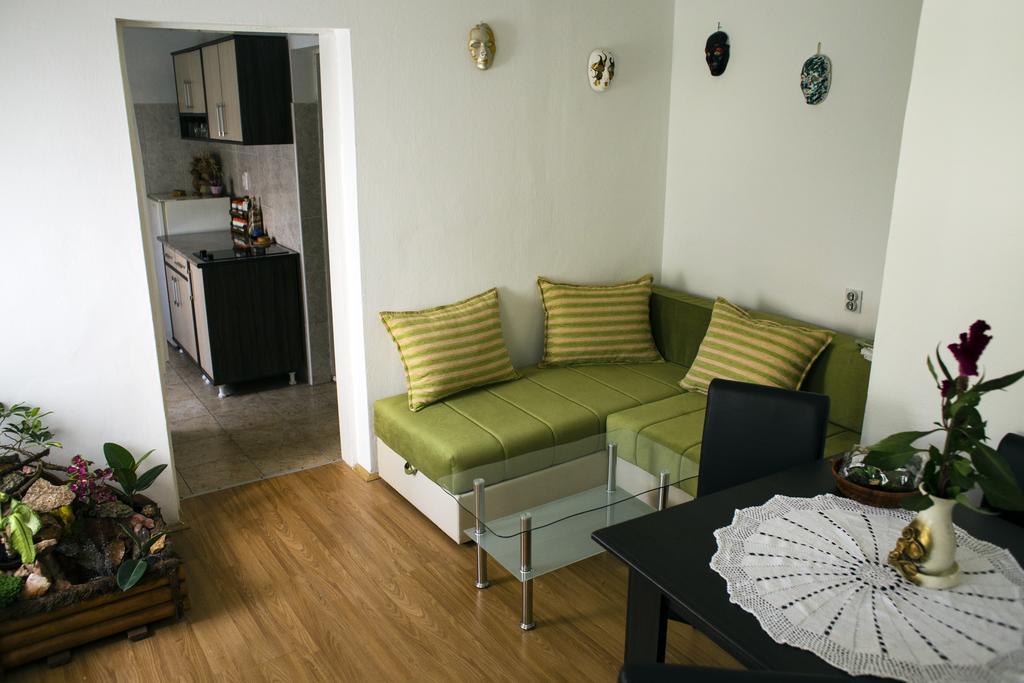 Green Apartment Нови Сад Екстериор снимка